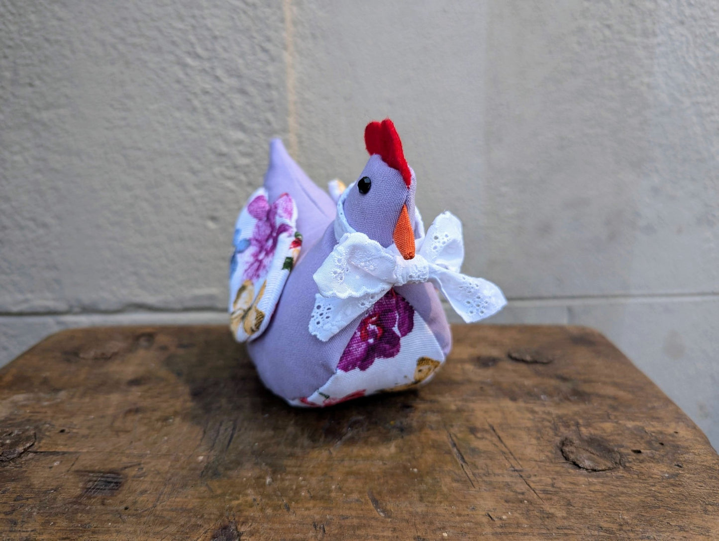 Gallina in stoffa - | Idee regalo, artigianato, arredamento, design, tessuti e tombolo | Milleidee di Alessandro Magrini, Anghiari, Toscana