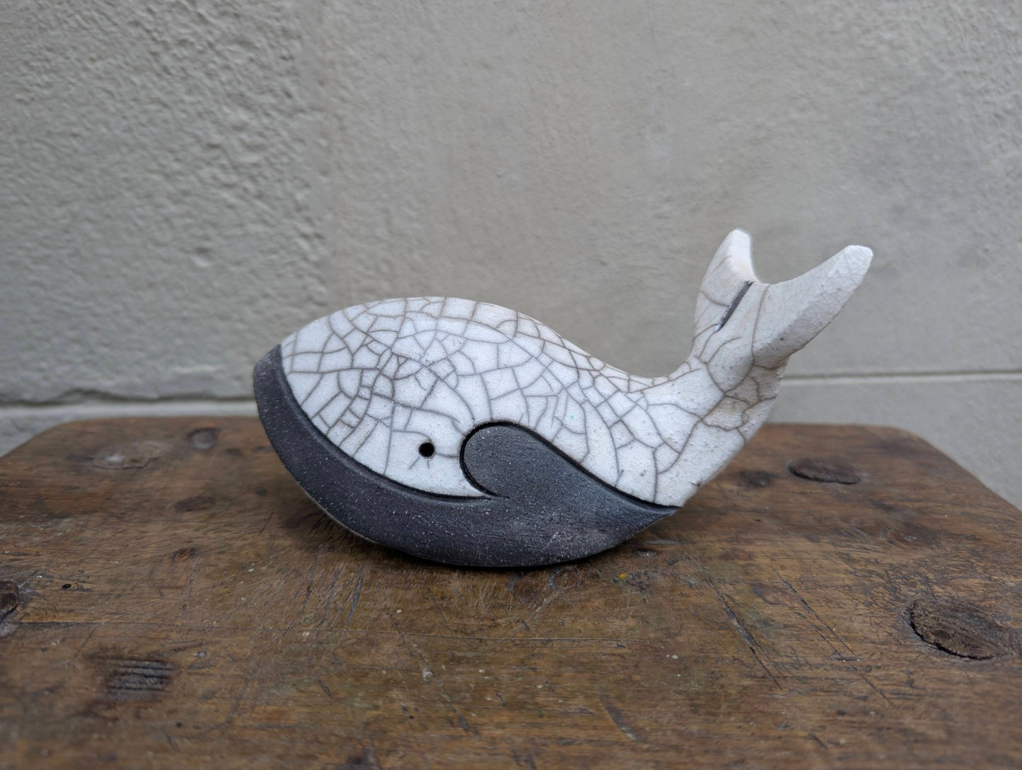 Raku - Balena Bianca - | Idee regalo, artigianato, arredamento, design, tessuti e tombolo | Milleidee di Alessandro Magrini, Anghiari, Toscana