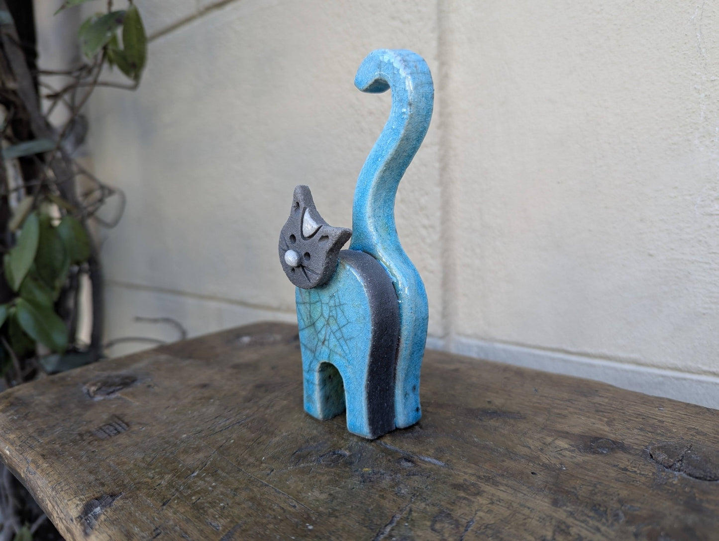 Raku - Gatto Blu - | Idee regalo, artigianato, arredamento, design, tessuti e tombolo | Milleidee di Alessandro Magrini, Anghiari, Toscana