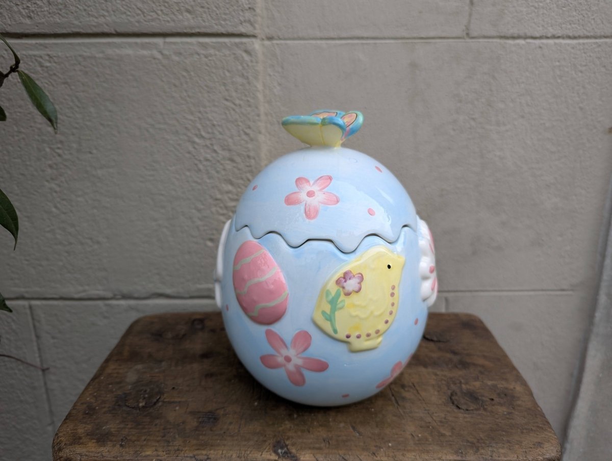 Uovo Ceramica - | Idee regalo, artigianato, arredamento, design, tessuti e tombolo | Milleidee di Alessandro Magrini, Anghiari, Toscana