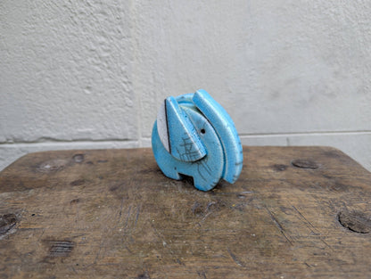 Raku - Elefante Azzurro - | Idee regalo, artigianato, arredamento, design, tessuti e tombolo | Milleidee di Alessandro Magrini, Anghiari, Toscana