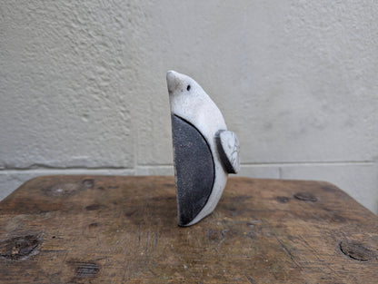 Raku - Pinguino - | Idee regalo, artigianato, arredamento, design, tessuti e tombolo | Milleidee di Alessandro Magrini, Anghiari, Toscana