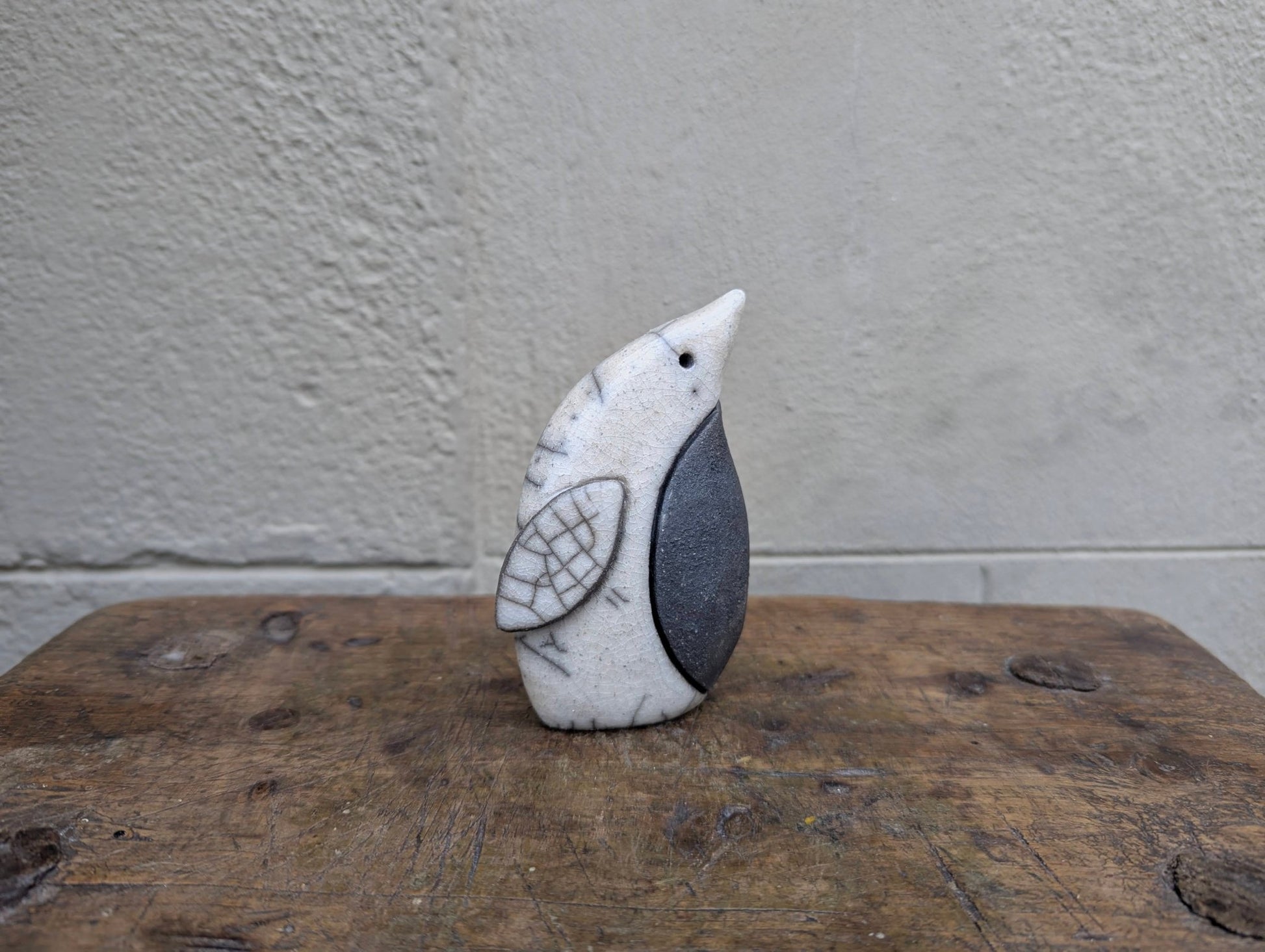 Raku - Pinguino - | Idee regalo, artigianato, arredamento, design, tessuti e tombolo | Milleidee di Alessandro Magrini, Anghiari, Toscana