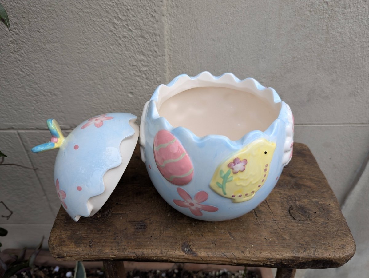 Uovo Ceramica - | Idee regalo, artigianato, arredamento, design, tessuti e tombolo | Milleidee di Alessandro Magrini, Anghiari, Toscana